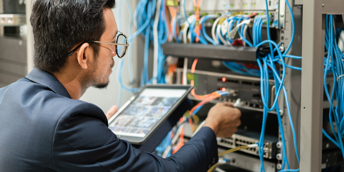 مطلوب مهندس شبكات (Network Engineer) للعمل في جهة حكومية بدبي